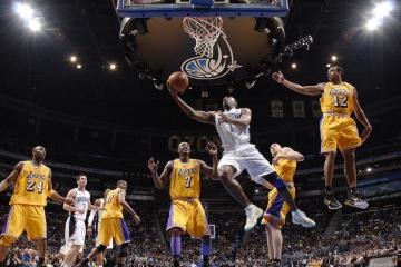 开云体育入口-雷霆击溃快船，库里再成关键先生