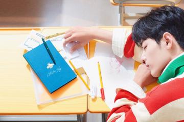 开云体育官网-跨界称王，当圣西罗的红色席卷挪威，当NBA总决赛的镁光灯聚焦于足坛传奇