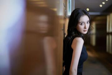 开云体育app-当足球星光穿透篮球之夜，拉什福德与篮球圣殿的交错咏叹