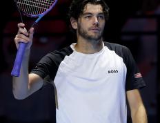 开云体育APP下载-拉沃尔杯横扫澳网，西西帕斯扛起全队