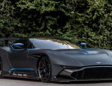 开云体育官方网站-布克执笔，夜色为幕，德甲争冠夜的终极操控者