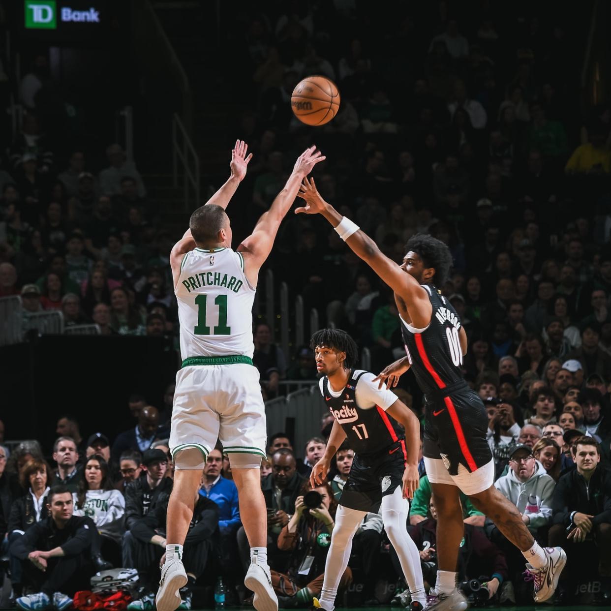 开云体育在线-凯尔特人击败灰熊，全队状态火热的简单介绍