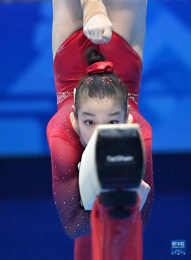开云体育-关于冷门频出！体操战况跌宕起伏的信息