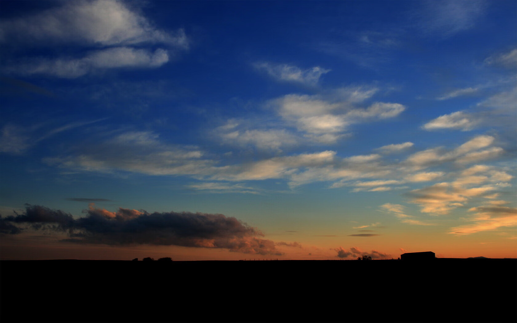 开云体育-风暴之眼，恩比德点燃赛场，雷霆撕裂的岂止是单节分差