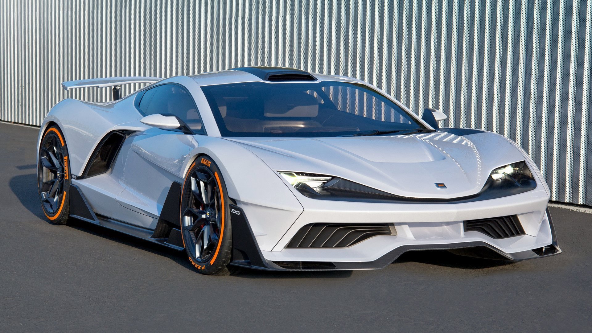 开云平台-双城记，从英超闪电到鹏城逆袭，体育如何点燃平凡人的英雄梦