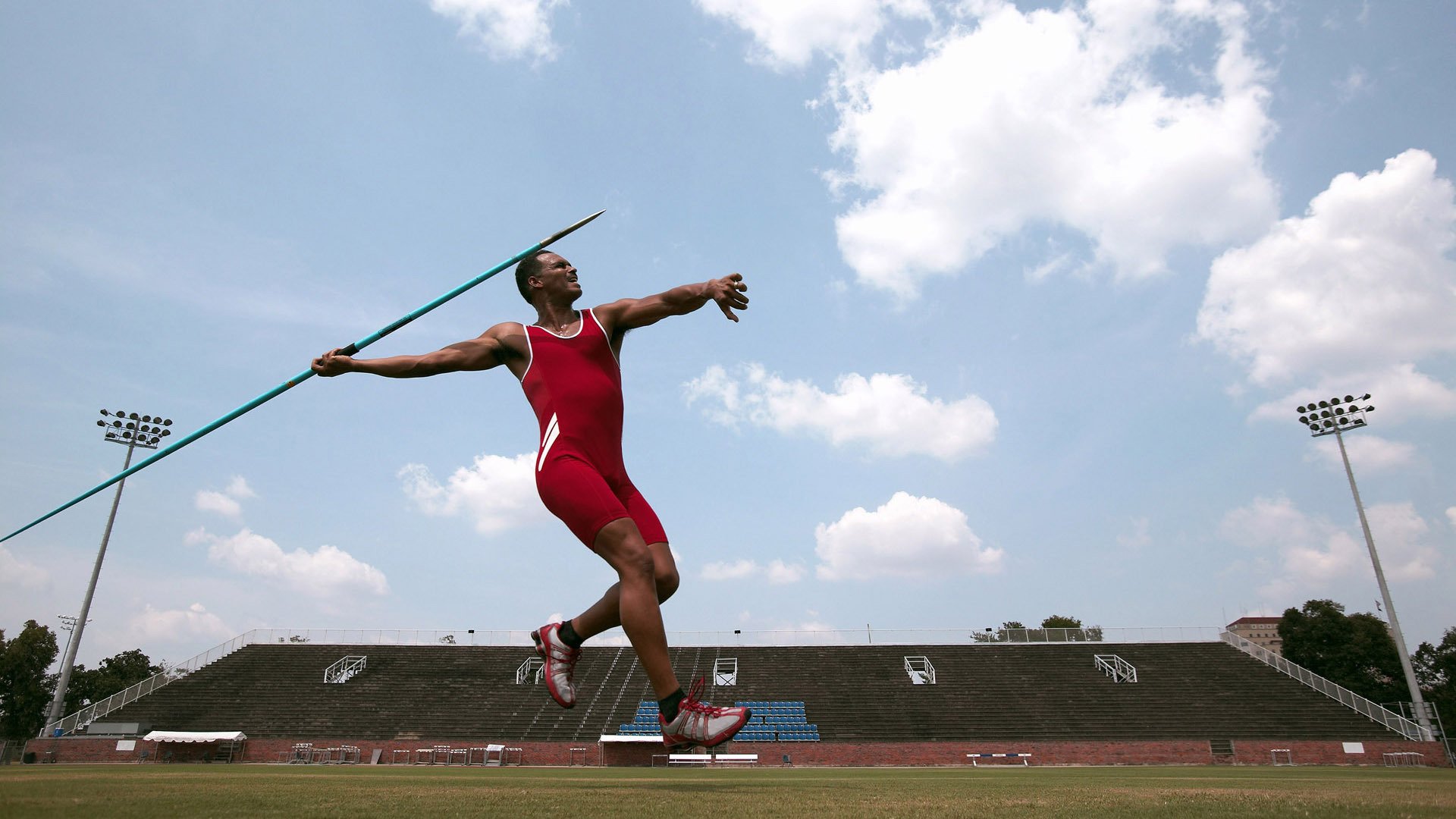 开云下载-聚光灯下的超级赛亚人，杰伦·格林西决夜诠释何为为大场面而生