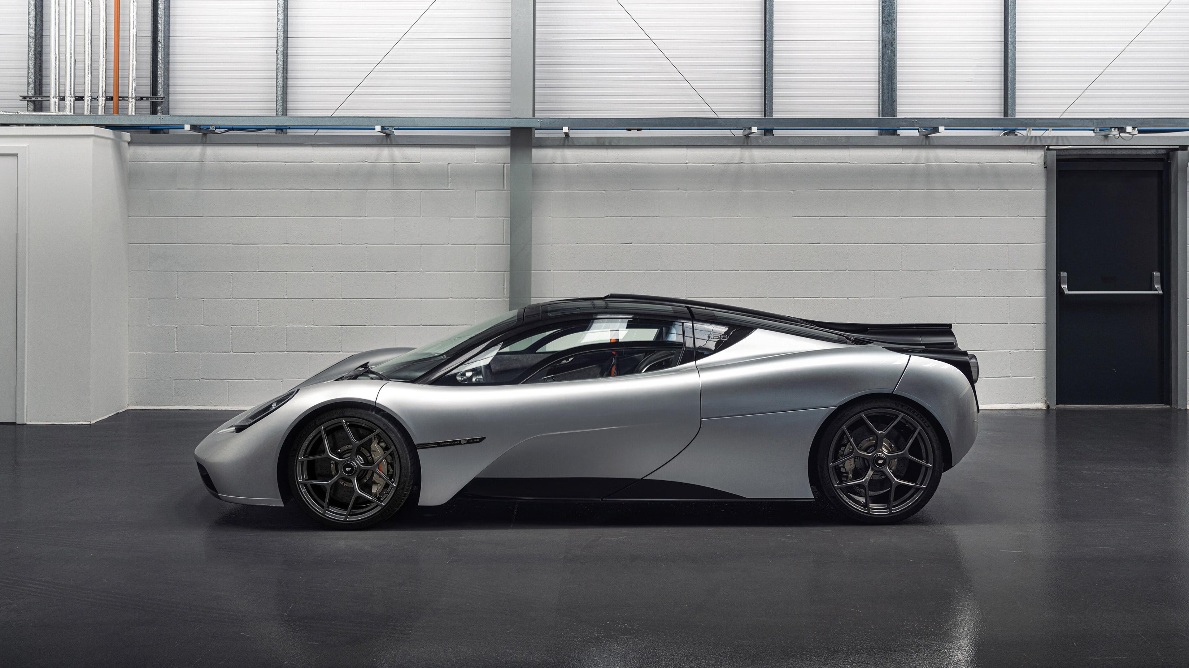 开云体育官方网站-欧冠决赛之夜,阿圭罗连续得分拉开差距