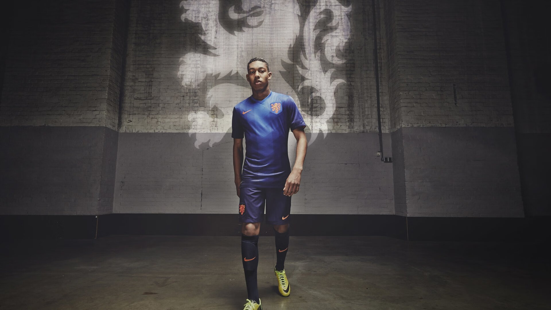 开云体育登录-一剑封喉！格纳布里再现大场面先生本色，力助卡塔尔书写历史